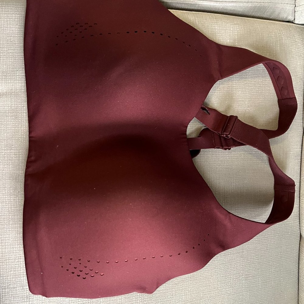 Lululemon Air Support Bra High Support Size 36DDD New without tags